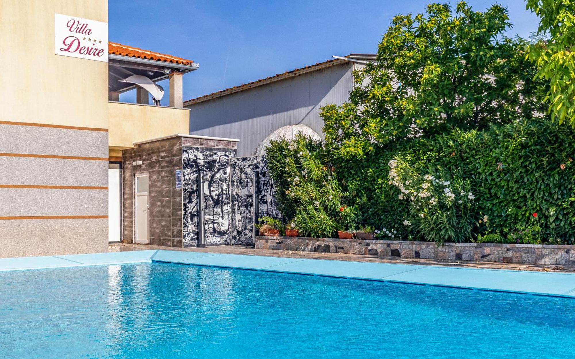 All Seasons Apartment Pula Bagian luar foto