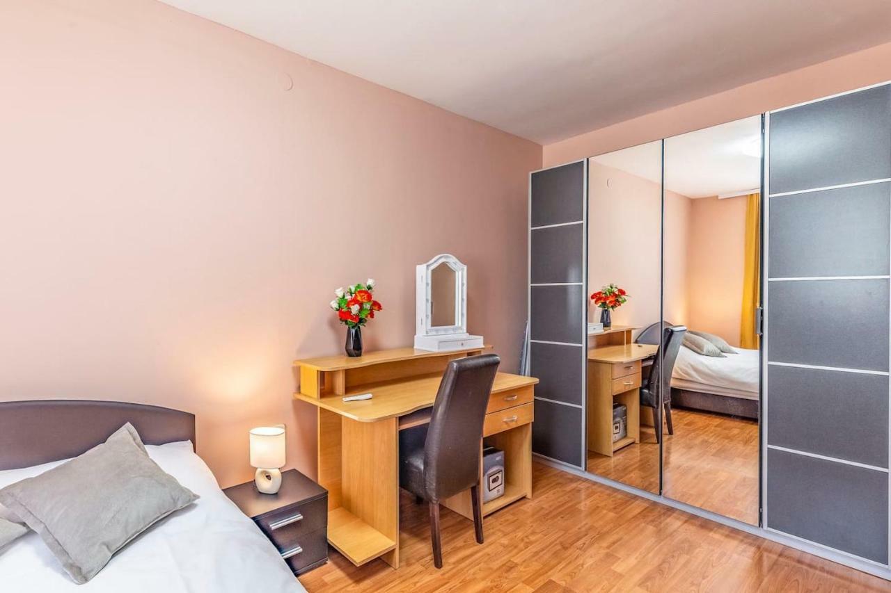 All Seasons Apartment Pula Bagian luar foto