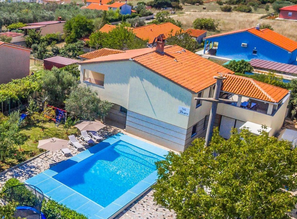 All Seasons Apartment Pula Bagian luar foto