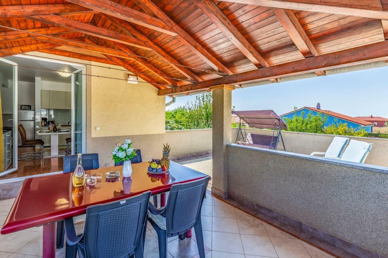 All Seasons Apartment Pula Bagian luar foto